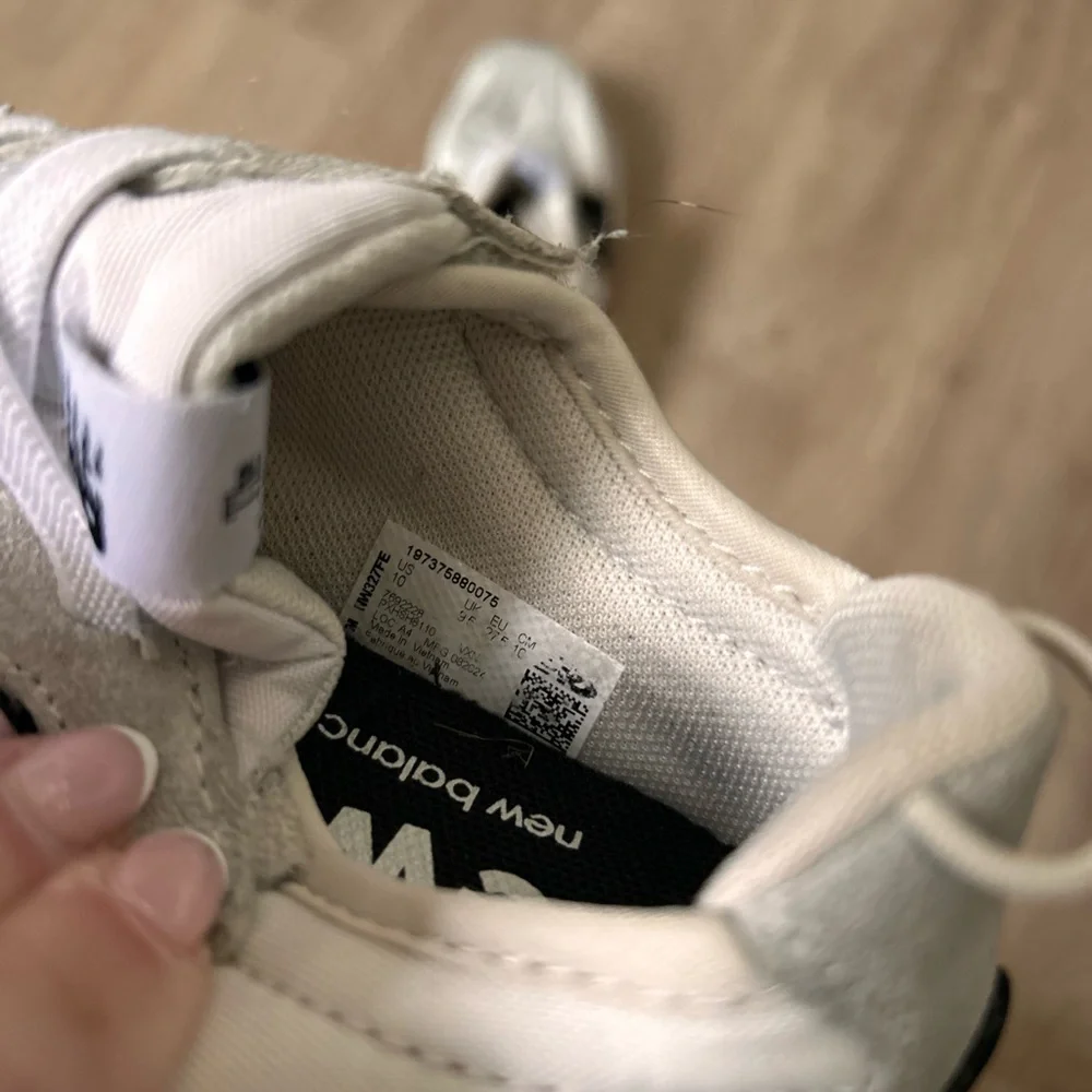New Balance boys slip